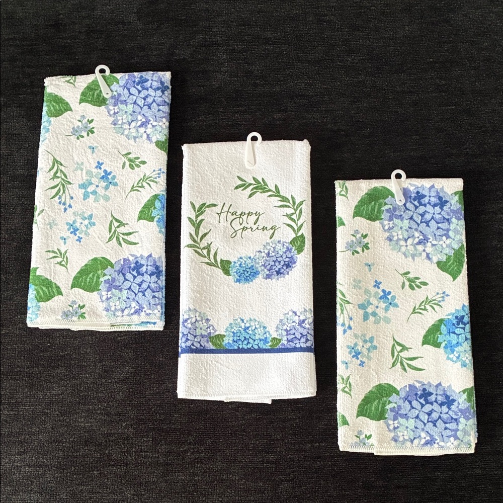 NWT- 3- Happy Spring Floral Wreath- Blue & Purple Hydrangeas- Kitchen Towels